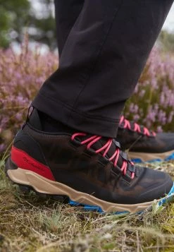 Columbia FLOW BOROUGH LOW - Chaussures de marche Authentique 100% randonnée male -Columbia Soldes Magasin 23675afbb3f54a6f989ac42cb41e1aed