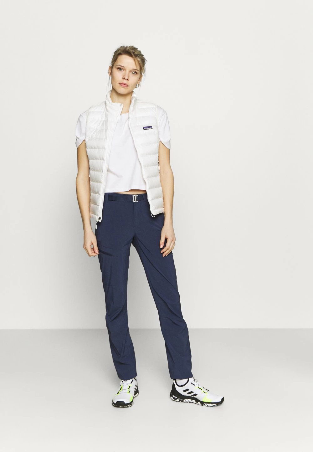 Columbia Pas Cher TITAN PASS™ PANT - Pantalon classique vêtements randonnée urbaine female 4 Columbia Pas Cher TITAN PASS™ PANT - Pantalon classique vêtements randonnée urbaine female – Image 2