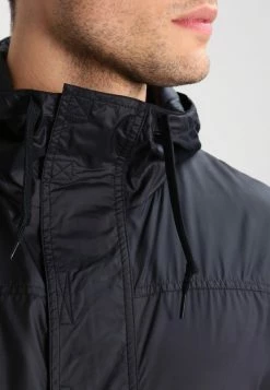 Columbia CHALLENGER - Veste coupe-vent Soldes En Ligne vêtements randonnée urbaine male -Columbia Soldes Magasin bda1bbe89e4748cc9a782cfe27f1647f