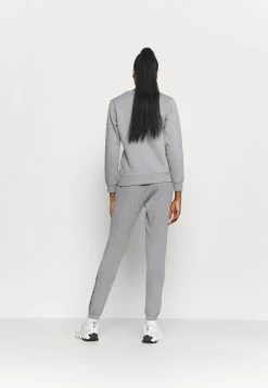 Columbia Prix De Rêve LOGO™ FRENCH TERRY JOGGER - Pantalon de survêtement vêtements randonnée urbaine female -Columbia Soldes Magasin fb8b04d739694739b2fd7f1f5c5f82c5